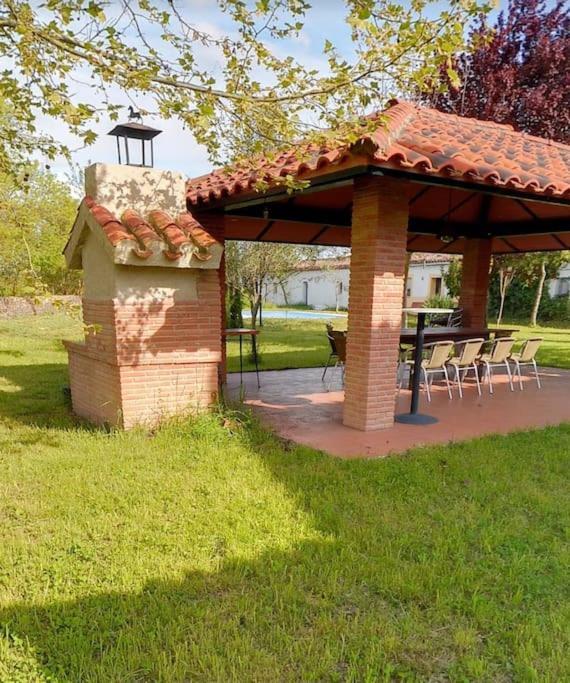 Granja De Cantarinas Ciudad-Rodrigo エクステリア 写真